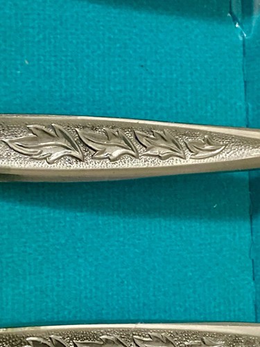 Mini Cutlery Set Includes 4 Mini Spoons with Leaf Pattern - Picture 5 of 8