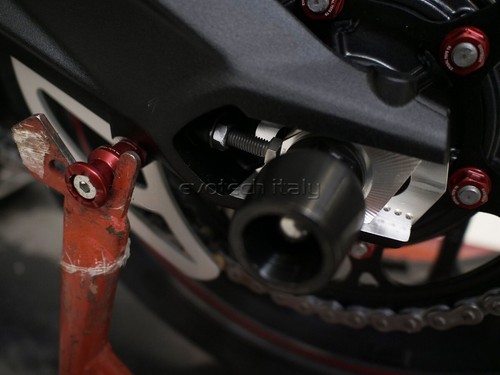 Bobinas con soporte protector contra choques para Triumph Street Triple 765 R RS 17-2024 - Imagen 3 de 3