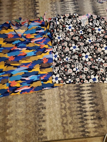 Lot Of 4 WOMEN SCRUB TOP XL PRE-OWNED VARIOUS BRANDS - Picture 7 of 9