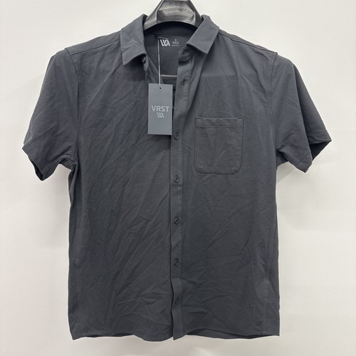 VRST Mens Charcoal Refined Knit Short Sleeve Button Down Shirt Size M NWT