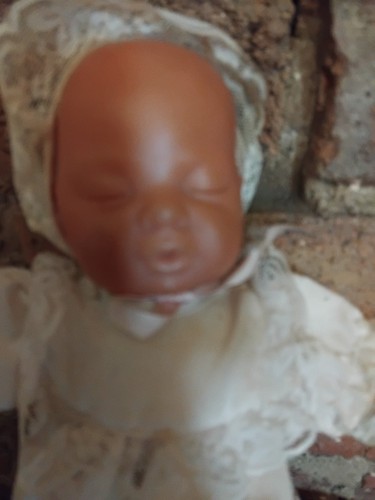 Spukpuppe Baby Junge Jack positive Energie schöner Zustand kleines Gefäß Vinyl - Bild 2 von 3