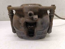 MERCEDES-BENZ CLA Coupe C117 Bremssattel vorne links 2.14 Diesel 2016 30393650