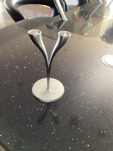 Moet & Chandon Pair of Duo Champagne Flutes in Pewter Stand by Philippe Di Meo - Picture 11 of 13