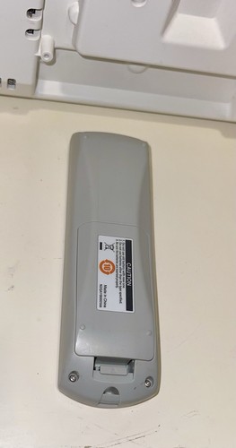 Crisp Panasonic PT-RZ570W Large Venue DLP Laser Projector WUXGA 16335 lamp hrs - Afbeelding 18 van 19
