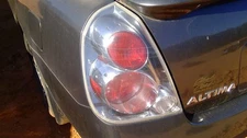 Driver Tail Light Quarter Panel Mounted Fits 05-06 ALTIMA 259085
