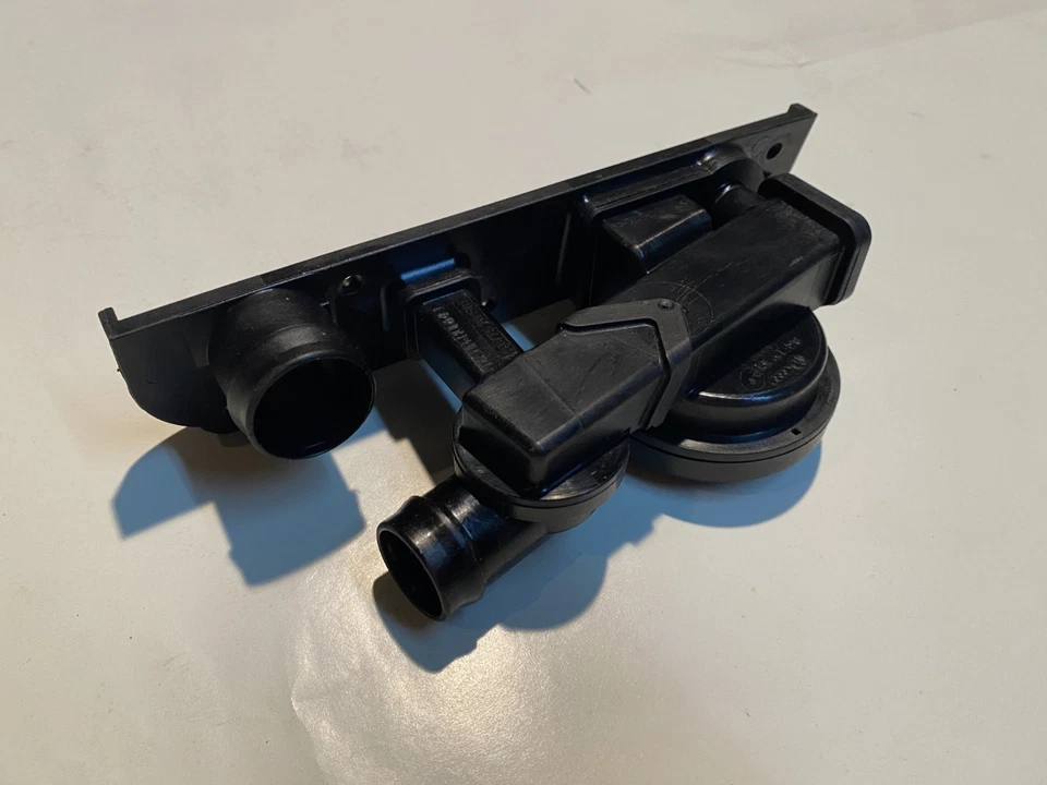 2006-2015 Audi A3, A4, TT, Quattro двигатель картер вентиляционный клапан OEM новый 6f129101p - Изображение 2 из 4