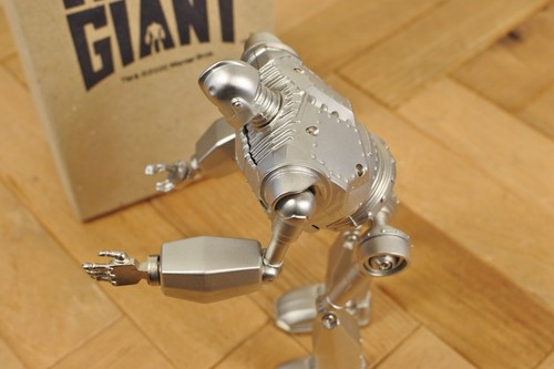 Figura Reloj Diecast El Gigante de Hierro Warner Bros Japón Exclusivo con Caja - Imagen 7 de 21