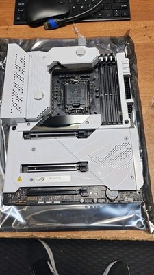 ASUS ROG Maximus Z690 Formula LGA 1700 ATX Intel Motherboard