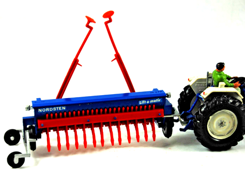 1970* Britains 1:32 Farm 9539 NORDSTEN Lift-o-Matic SEED DRILL For TRACTORS VGC - Picture 4 of 14