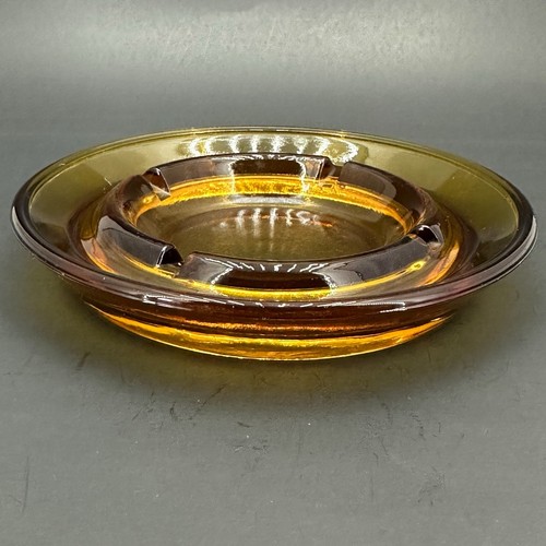 Ashtray Vintage Large Round Dark Amber Glass Cigar Cigarette Ashtray 6.5” 4 Slot - Picture 3 of 6
