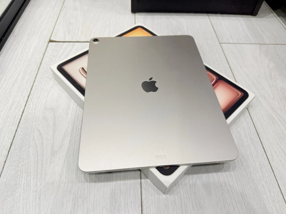 Apple iPad Air 13-inch (M3) · 256GB · Wi-Fi, photo 4 of 5