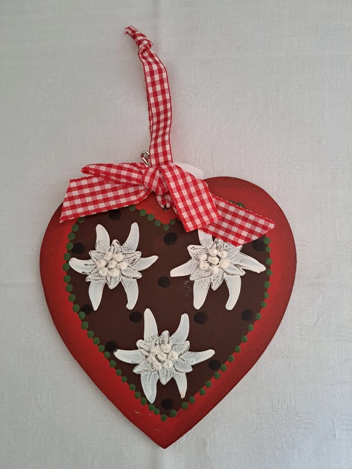 Anhänger aus Holz von LandArt - Rotes  Herz mit Edelweiß
