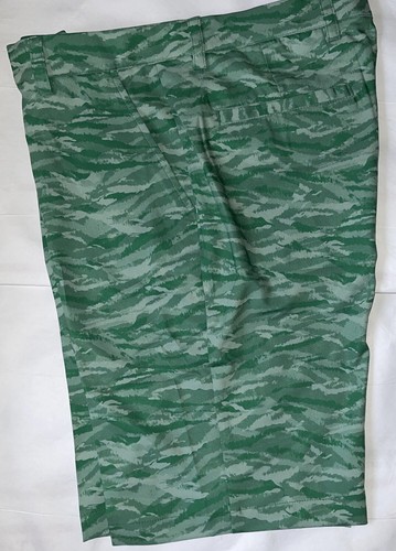 Pantalones cortos de golf Greg Norman ML75 Microlux Performance para hombre talla 32 verde juguetón camuflado - Imagen 2 de 11