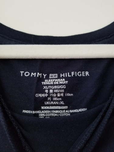 Authentic Men's Tommy Hilfiger t-shirts, size XL - Picture 5 of 5
