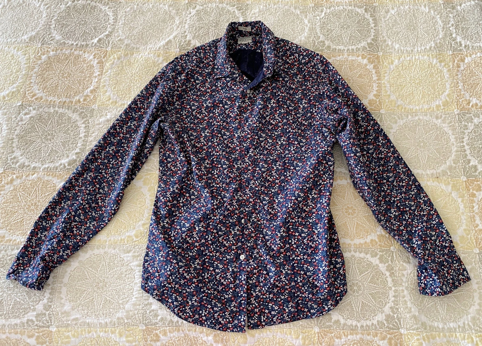 J Crew Secret Wash Men's Long Sleeved Shirt Medium M Floral Slim Fit