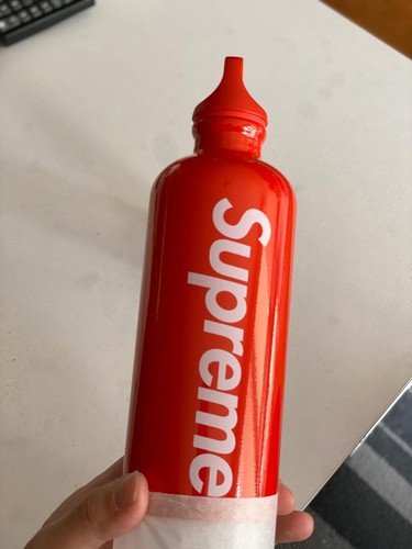New Supreme Sigg Red White Box Logo Travel Water Bottle - Bild 4 von 4