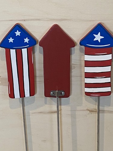 4th of July Patriotic Flag, Firecracker, Uncle Sam Wood Outdoor Plant Poke Garde - Picture 4 of 13