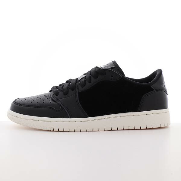 Nike WMNS Air Jordan 1 Retro Low NS 
