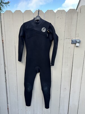 Isurus Evade 3/3 Wetsuit Men s Medium