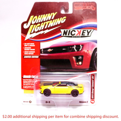 Johnny Lightning 2013 Chevy Camaro ZL1 Diecast Metal Model Car ''Muscle Cars''