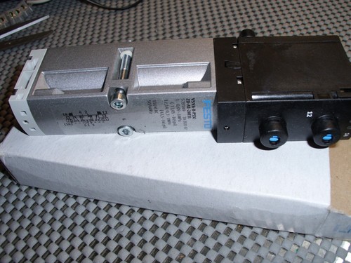 FESTO VSVA-B-P53C-ZD-A1-2AT1L/ VSVABP53CZDA12AT1L, 539149 - Picture 2 of 3