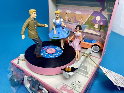 Barbie Let's Go To The Hop Music Box Action Musical Enesco New in Box - Picture 2 of 12