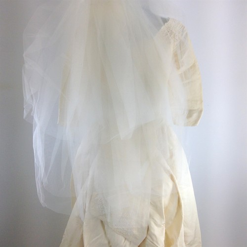 Vtg 1950-60s Wedding Dress Gown Ivory 3/4 Sleeves Applique Lace Seed Pearls Veil - Picture 10 of 12