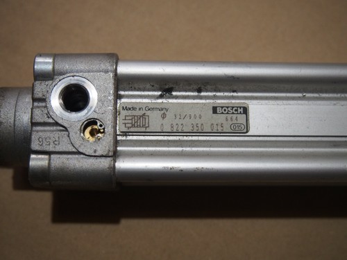 Vérin pneumatique BOSCH 0 822 350 015 Ø32 course 900 - Picture 3 of 4