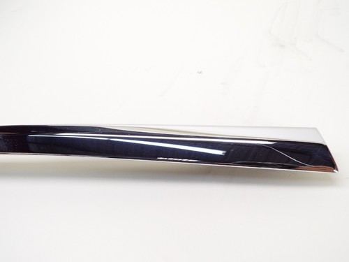 Moldura cromada puerta trasera izquierda Tesla Model X - Imagen 2 de 8