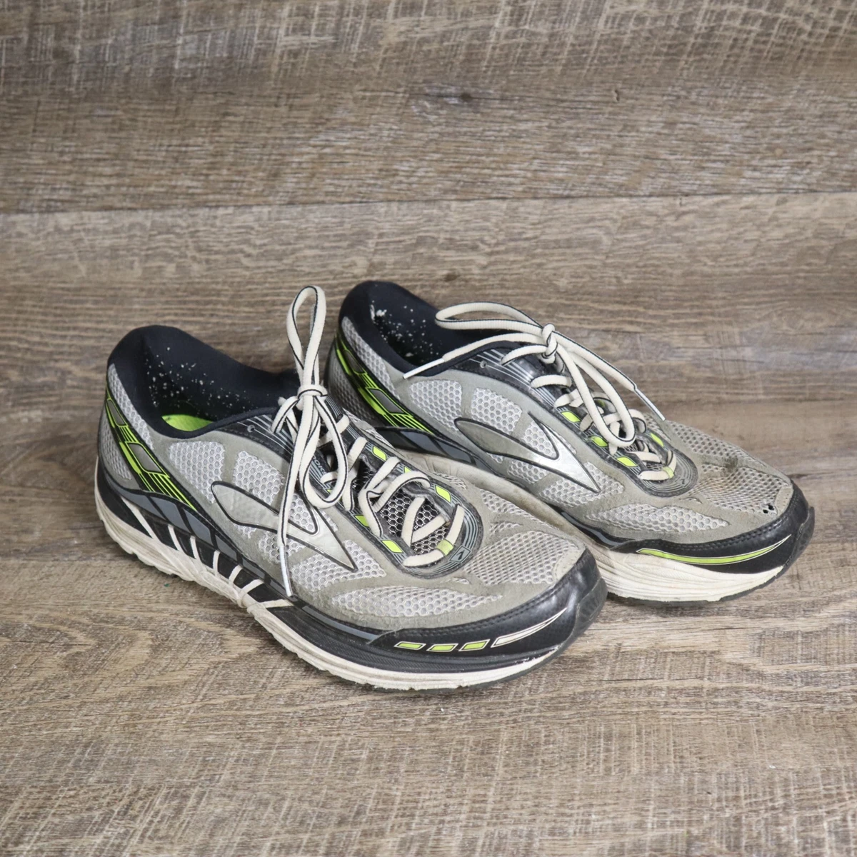 Brooks Dyad 8 Running Shoes Lace Up Gray Black 1101701D040 Men s Size 11