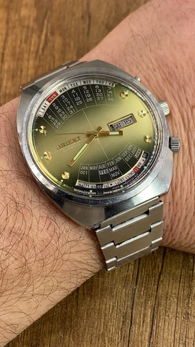 Vintage Orient College Perpetual Multi Year Calendar mens watch Automatic. - Video 1 of 1