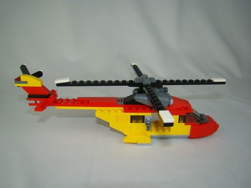 Lego Creator #5866 Rotor Rescue Building Set 99% complete with manuals - Picture 3 of 7
