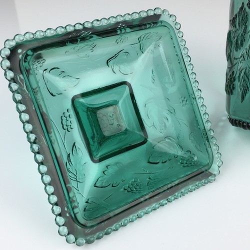 Fenton Glass Spruce Green Emerald Candy Dish With Lid Grape Leaves Vintage - Picture 2 of 10
