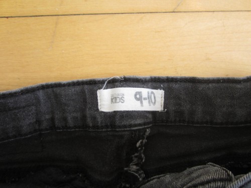 Lot of 2 Girls Jeans Size 9 - LEVIS Blue High Loose - COTTON:ON Black Skinny - Picture 8 of 8