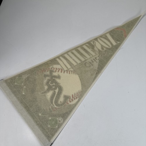 Chicago Whitesox Baseball Wincraft Full Size Felt Pennant Banner Flag - Picture 4 of 4