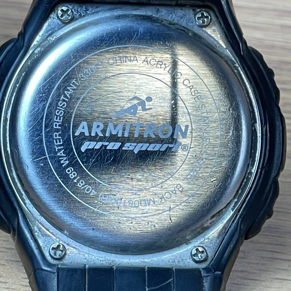 Reloj Pulsera ArmiTron Hombre Negro Banda Silicona Resistente al Agua Digital Cuarzo Foto 4 de 4