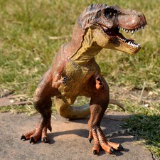 lifeliko tyrannosaurus rex