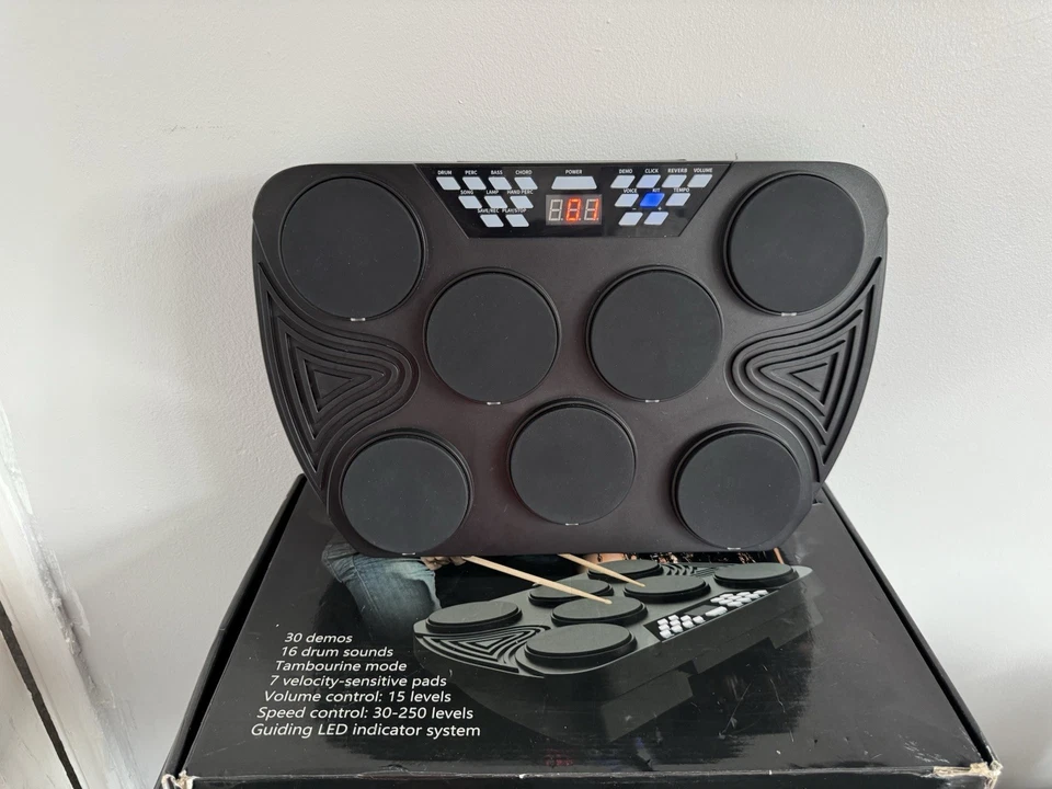 Batería eléctrica Amazon con altavoces incorporados Foto 4 de 4