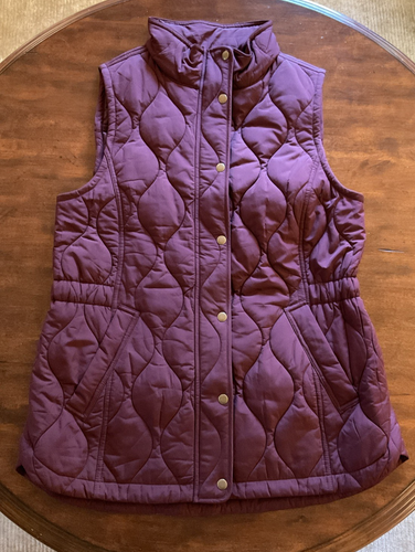 Chaleco Acolchado Talbots Primaloft Cremallera Completa y Snap Mujer Medio Borgoña Vino NUEVO - Imagen 9 de 11