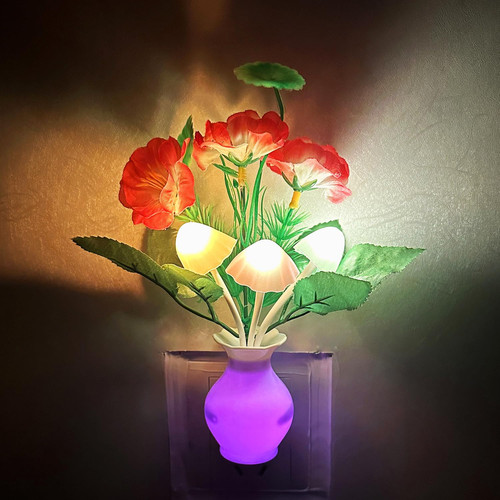 Plug-in Night Light, Auto Sensor Night Light, RGB LED Mushroom Night Light, F... - Picture 9 of 9