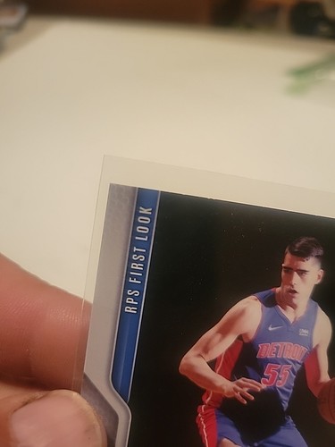 2021-22 Panini Instant - Primo sguardo Luka Garza #37 /280 (RC) - Foto 2 di 6