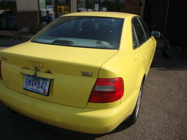 Marcador lateral de canto/parque atrás do pneu dianteiro compatível com 96-99 AUDI A4 249512 - Imagem 4 de 4