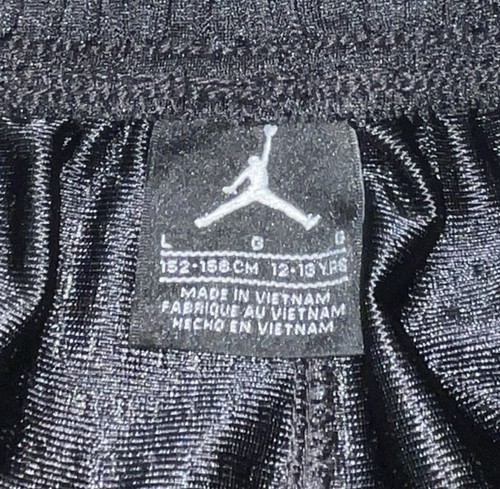 Jordan Basketball Shorts Boys Large 12-13 Years Black Logo Pockets Gym Workout - Picture 5 of 5
