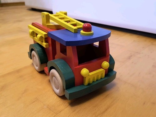 Feuerwehrauto Holz - Bild 2 von 4
