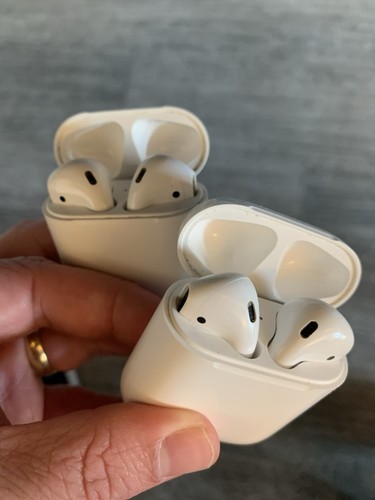 Two Sets of AirPods 2nd Gen - 第 2/3 張圖片
