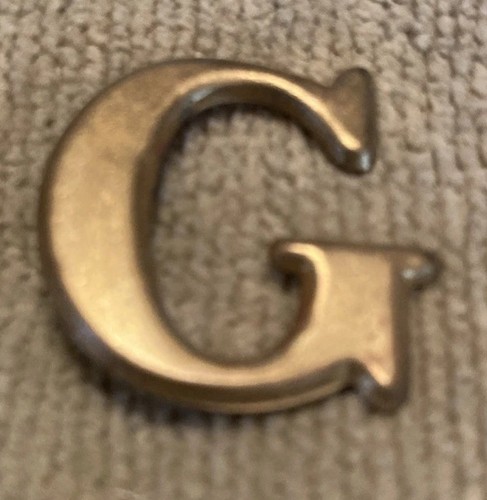 Original GUERRA CIVIL Latón LETRA DE EMPRESA “G” Insignia para gorra KEPI, NUEVO EN STOCK - Imagen 3 de 5