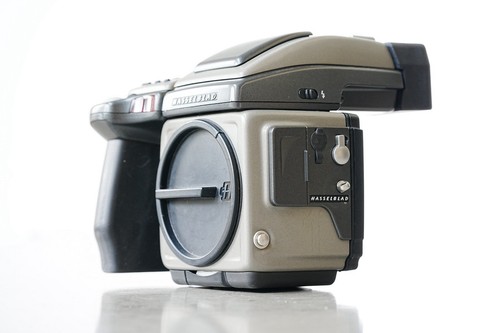 Hasselblad H1 645 Medium Format Camera Body + CFi 120mm makro lens for v series - Picture 2 of 15