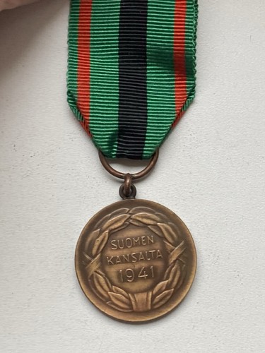 Finlandia WWII 1941 Medaglia Merito della Libertà 2° classe!!! - Foto 2 di 3