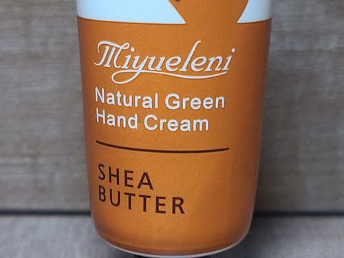 Crema de Manos Verde Natural Miyueleni Manteca de Karité 30 g TAMAÑO DE VIAJE - Imagen 5 de 5