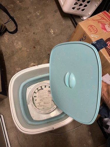 Mini Portable Top Load Washing Machine in Chinese - Picture 3 of 6